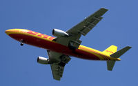 OO-DIH @ EDDP - Loaded with parcels and letters for the Middle-Germany area - by Holger Zengler