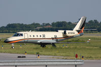 N116HW @ LOWW - -