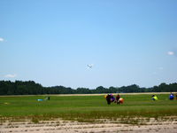 N227CS @ DCM - Sharp turn to final