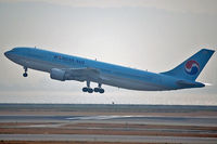 HL7243 @ RJBB - At Kansai - by Micha Lueck