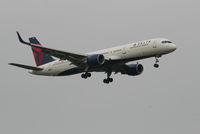 N723TW @ EBBR - arrival of flight DL140 to rwy 02