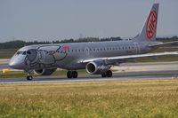 OE-IHA @ LOWW - NIKI new Embraer del.2009-05-14 - by Delta Kilo