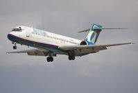 N943AT @ KSAT - Short final rwy 3. - by Philippe Bleus
