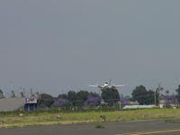 N584MW @ POC - Inbound to 26L at Brackett - by Helicopterfriend