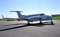 N99U @ KCPS - Super King Air taxiing to RWY 12R at KCPS. - by TorchBCT
