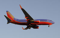 N919WN @ KLAX - Landing 24R at LAX - by Todd Royer