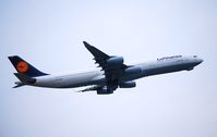 D-AIGZ @ LOWW - Lufthansa Airbus A340-300