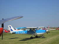 PH-GRA @ EHOW - Oostwold  Airport  Airshow june 2009 - by Henk Geerlings