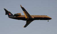 N952SW @ KLAX - Landing 24R at LAX - by Todd Royer