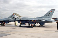 83-1134 @ KLUF - flightline scene at Luke AFB