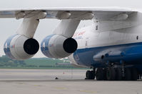 4K-AZ100 @ LOWW - Azerbaijan Airlines Iljuschin 76