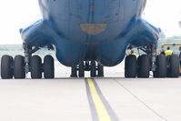 4K-AZ100 @ VIE - Azerbaijan Airlines Iljuschin 76
