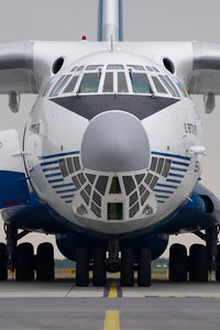 4K-AZ100 @ VIE - Azerbaijan Airlines Iljuschin 76