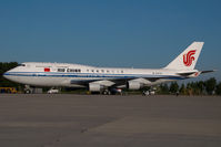 B-2472 @ VIE - Air China Boeing 747-400