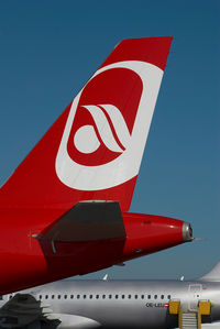 D-ABCA @ VIE - Air Berlin Airbus 321 - by Yakfreak - VAP