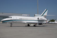 I-BEAU @ VIE - Falcon 900 - by Yakfreak - VAP