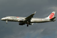 OE-IHA @ VIE - NIKI Embraer ERJ-190-100LR - by Joker767