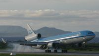 PH-KCA @ TNCC - Landing - by daniel jef