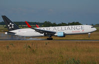 OE-LAY @ LOWW - Touchdown at runway 34 - by Basti777