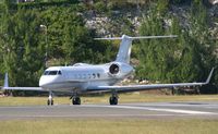 N144PK @ TNCM - taxing runway 10 - by daniel jef