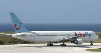 PH-AHY @ TNCC - taking off - by daniel jef