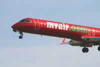 EI-DUY @ EBBR - arrival of flight 8I 6400 to rwy 25L