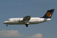 D-AVRM @ EBBR - arrival of flight LH4602 to rwy 25L - by Daniel Vanderauwera