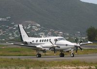 YV129T @ TNCM - taking off rn10