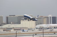 N658UA @ LAX - UAL320 - KLAX-KORD - Departing RWY 25R - by Mel II