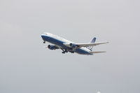 N658UA @ LAX - UAL320 - KLAX-KORD - Departing RWY 25R - by Mel II