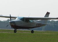 N761RU @ DTN - Taxiing to runway 14 at Downtown Shreveport. - by paulp