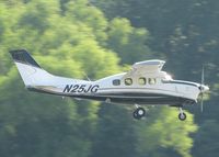 N25JG @ DTN - Landing on 14 at the Shreveport Downtown airport. - by paulp