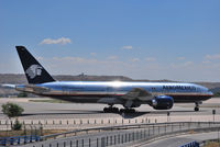 N746AM @ LEMD - Rolling to the T2 terminal