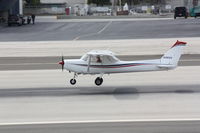 N48204 @ SMO - Landing RWY 21 - by Mel II