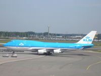 PH-BFT @ EHAM - Schiphol Airport , departure - by Henk Geerlings