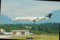 C-FUJZ @ YVR - Landing at YVR