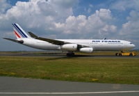 F-GNII @ LFPG - getting towed to her gate - by Florian Seibert
