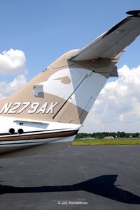 N279AK @ ESN - at Easton MD airport - by J.G. Handelman