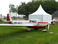 PH-1271 @ EHVK - Scheibe SF25C Bergfalke PH-1271 Zweefvliegclub Volkel PH-1271 @ EHVK - Scheibe SF25C Bergfalke PH-1271 Zweefvliegclub Volkel