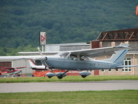 N30013 @ KIPT - Closer to the runway. - by Sam Andrews