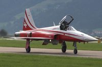 J-3016 @ LOXZ - AIRPOWER 09Patrouille Swisse - by Delta Kilo