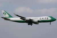 B-2422 @ LOWW - Jade Cargo - by Mario Schmidt