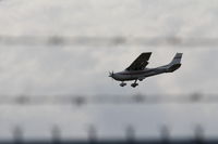 N8439L @ KBFI - LANDING AT KBFI - by elguyo18