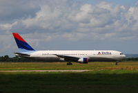 N195DN @ EINN - Taxiing for Rwy 24 - by Noel Kearney