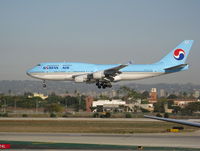 HL7491 @ LAX - Korean Air Boeing Boeing 747-4B5, c/n: 27341 rolling @ LAX 18.11.08 - by Steve Nation