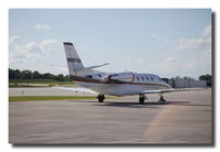 N687QS @ KATW - 2001 Cessna 560XL