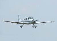 N1086C @ DTN - Landing on 14 at the Shreveport Downtown airport. - by paulp