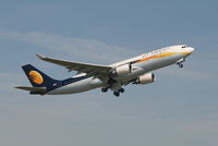 VT-JWN @ EBBR - Flight 9W225 is taking off from rwy 07R