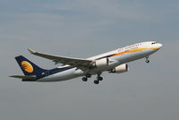 VT-JWH @ EBBR - Flight 9W227 is taking off from rwy 07R