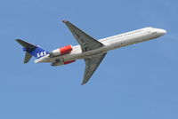 SE-DIP @ EBBR - Flight SK594 is taking off from rwy 07R